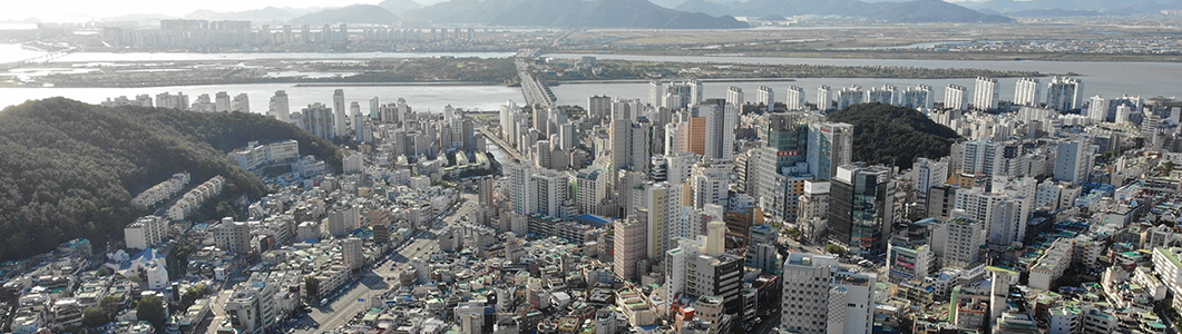 Scenic Views of Dangni-dong and Hadan-dong